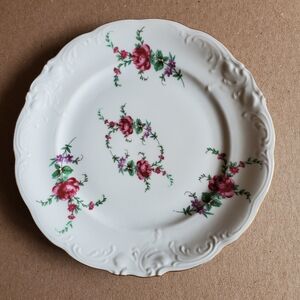 Wawel Embossed Fine China Rose Garden Saucers Made In Poland Set of 4